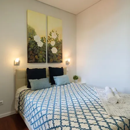 Impressive Restful Houses - Prime Location * Porto