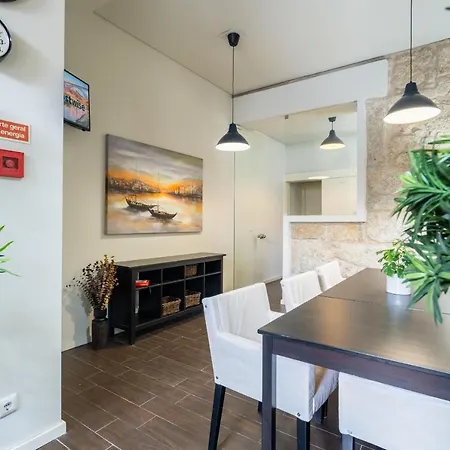 Impressive Restful Houses - Prime Location Holiday home Porto
