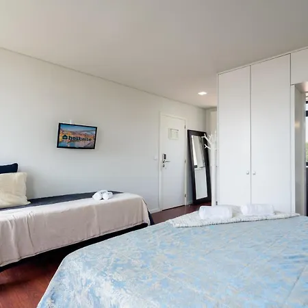 Impressive Restful Houses - Prime Location * Porto