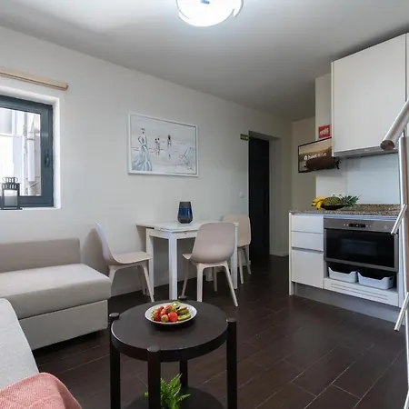 Impressive Restful Houses - Prime Location Holiday home